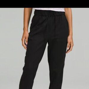 Lululemon Keep Moving 7/8 Pant - Black - Size 10
